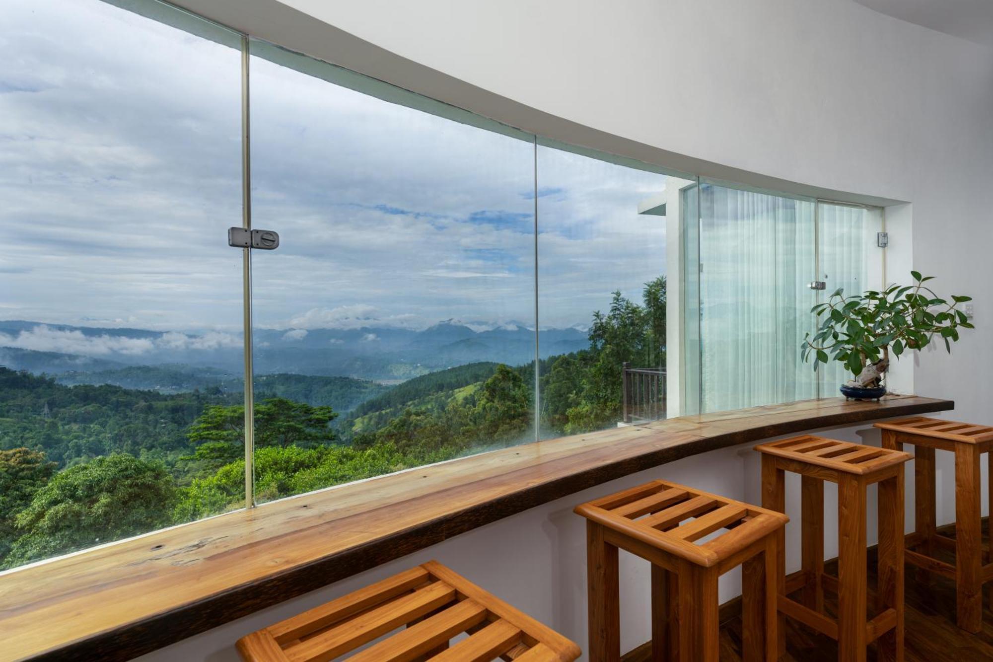 Villa Vajrapani Kandy Bagian luar foto