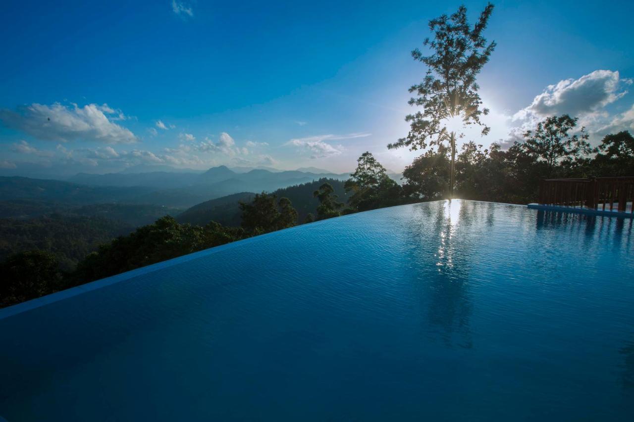 Villa Vajrapani Kandy Bagian luar foto