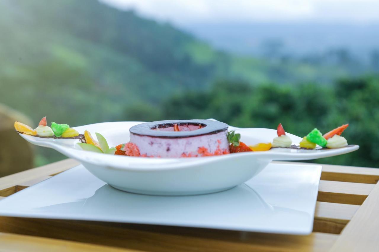 Villa Vajrapani Kandy Bagian luar foto